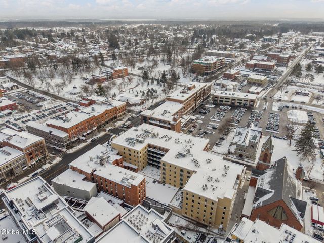 19 Washington Street APT 264, Saratoga Springs, NY 12866