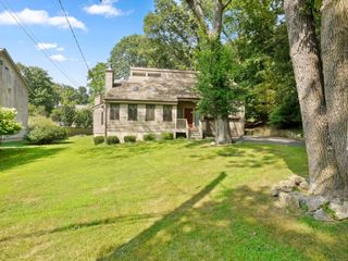 15 Keyser Road, Westport, CT 06880