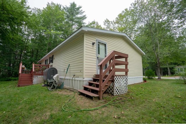 12 York Court, Rochester, NH 03868
