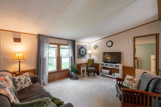 12 York Court, Rochester, NH 03868