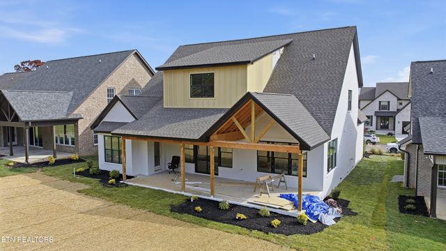 8113 Carolina Cherry Lane, Knoxville, TN 37919