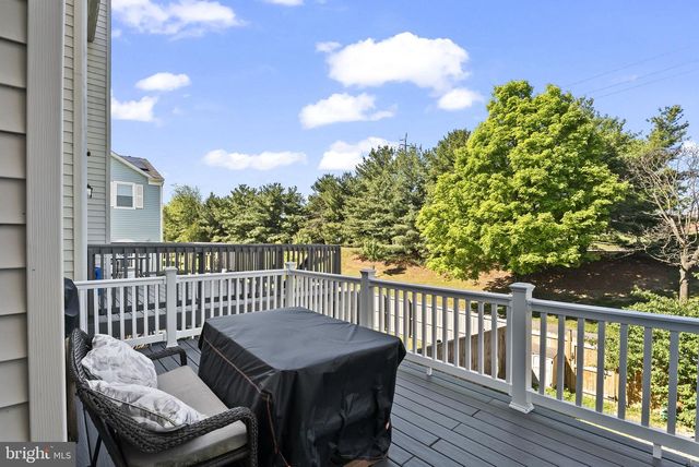 25 HUNTERS GATE CT, Silver Spring, MD 20904