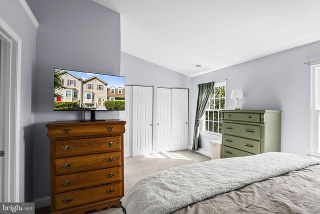 25 HUNTERS GATE CT, Silver Spring, MD 20904
