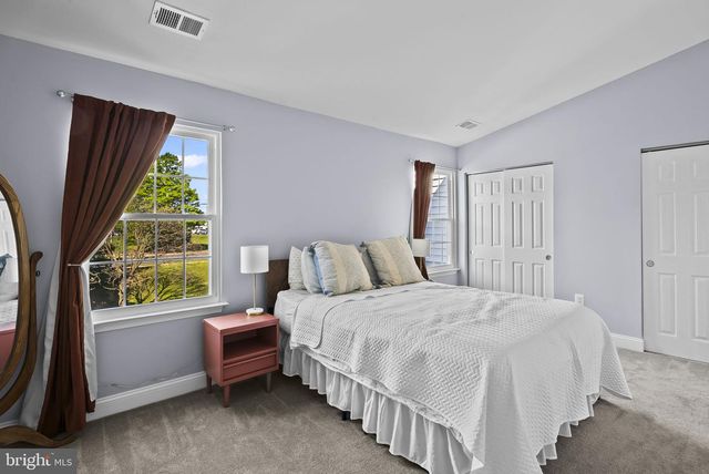 25 HUNTERS GATE CT, Silver Spring, MD 20904