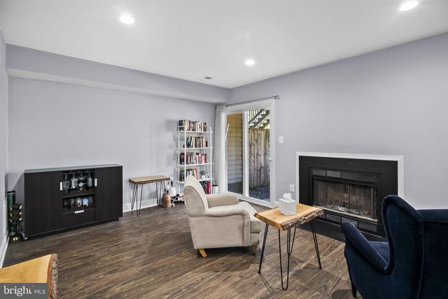 25 HUNTERS GATE CT, Silver Spring, MD 20904