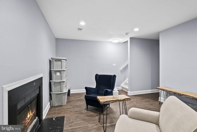25 HUNTERS GATE CT, Silver Spring, MD 20904
