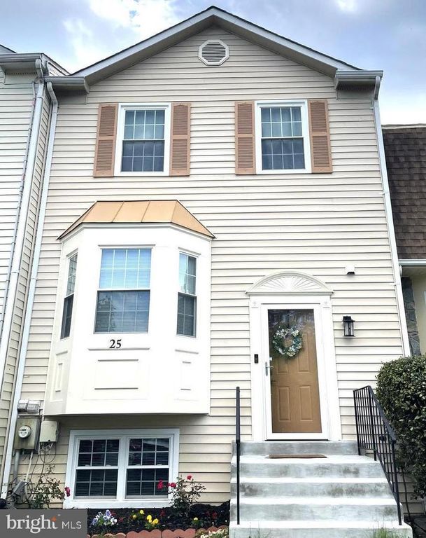 25 HUNTERS GATE CT, Silver Spring, MD 20904