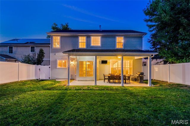 424 Julian Place, Kirkwood, MO 63122