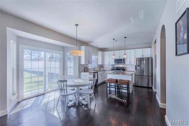 424 Julian Place, Kirkwood, MO 63122