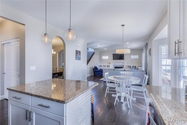 424 Julian Place, Kirkwood, MO 63122