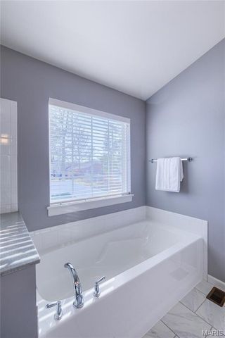 424 Julian Place, Kirkwood, MO 63122