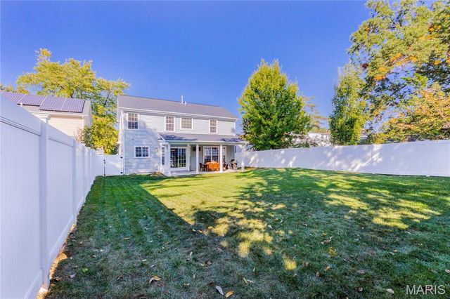 424 Julian Place, Kirkwood, MO 63122