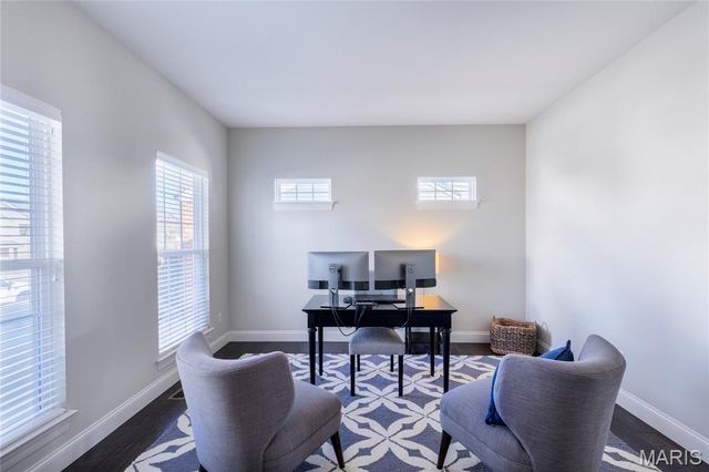 424 Julian Place, Kirkwood, MO 63122