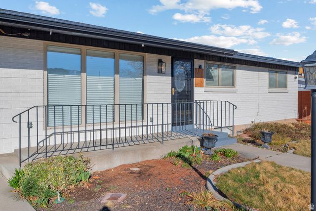 364 FAIRLANE DR, Tooele, UT 84074