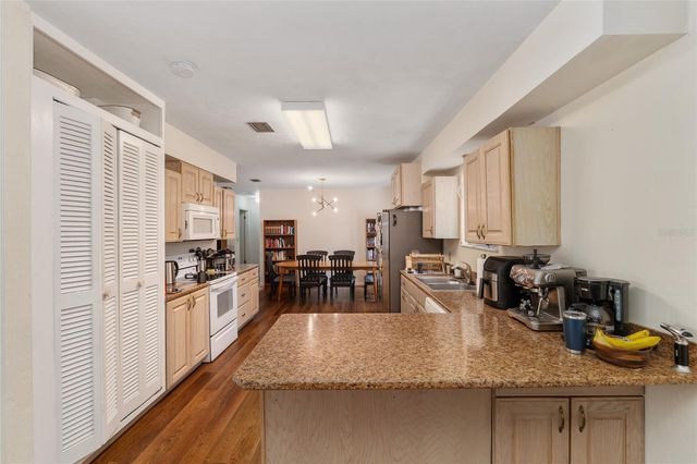 315 NW 28TH STREET, Gainesville, FL 32607