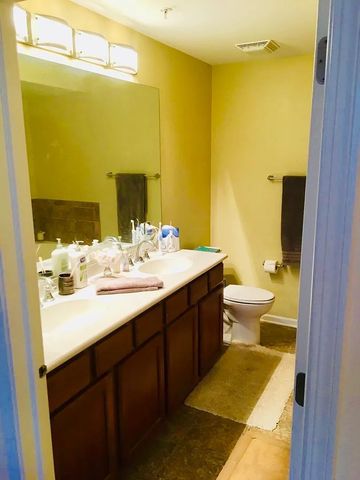 77 N Quentin Road 202, Palatine, IL 60067