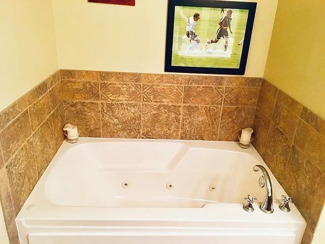 77 N Quentin Road 202, Palatine, IL 60067