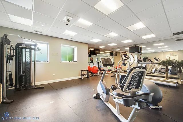 77 N Quentin Road 202, Palatine, IL 60067