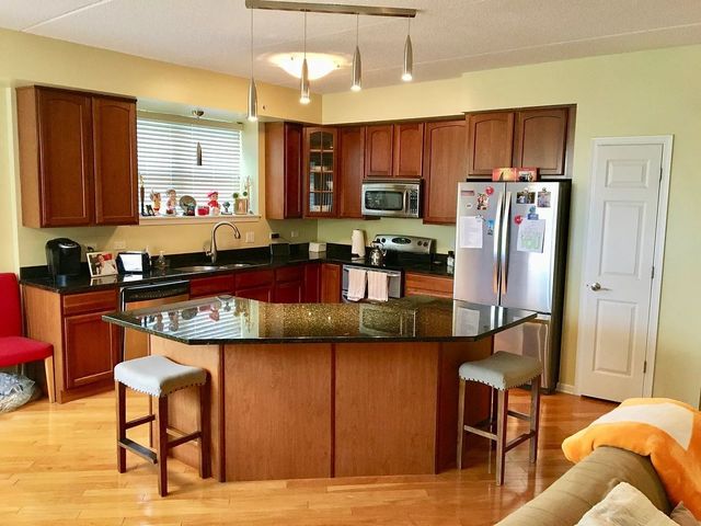 77 N Quentin Road 202, Palatine, IL 60067