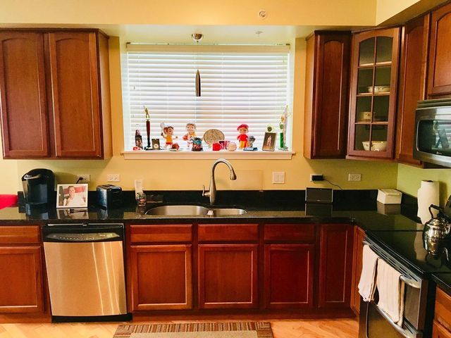 77 N Quentin Road 202, Palatine, IL 60067