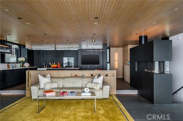 4320 The Strand, Manhattan Beach, CA 90266