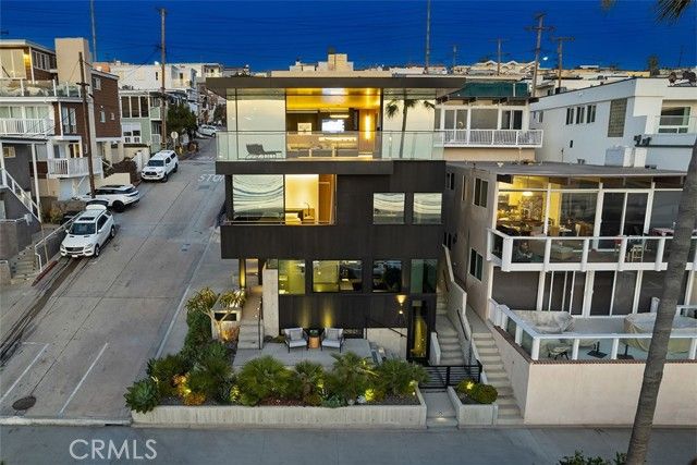 4320 The Strand, Manhattan Beach, CA 90266