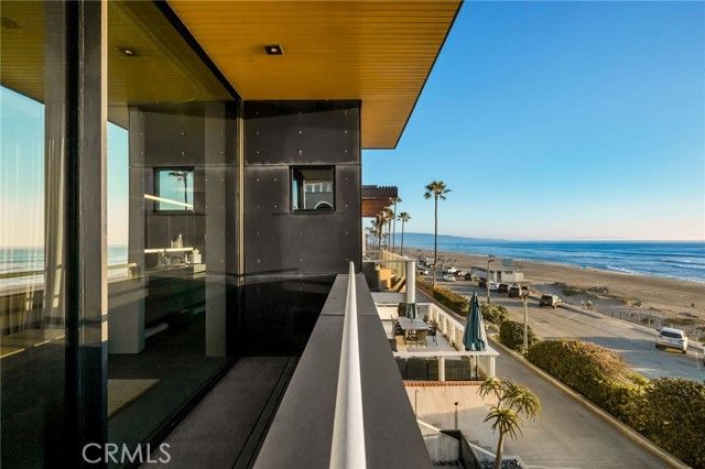 4320 The Strand, Manhattan Beach, CA 90266