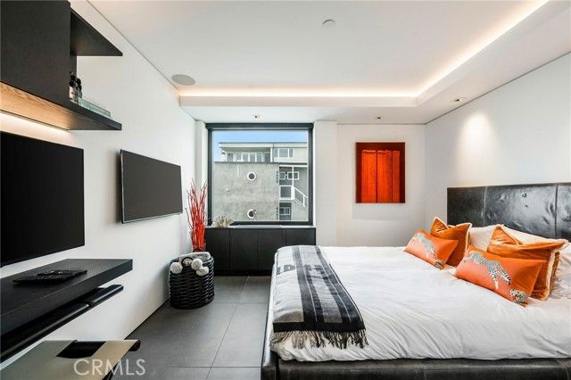 4320 The Strand, Manhattan Beach, CA 90266