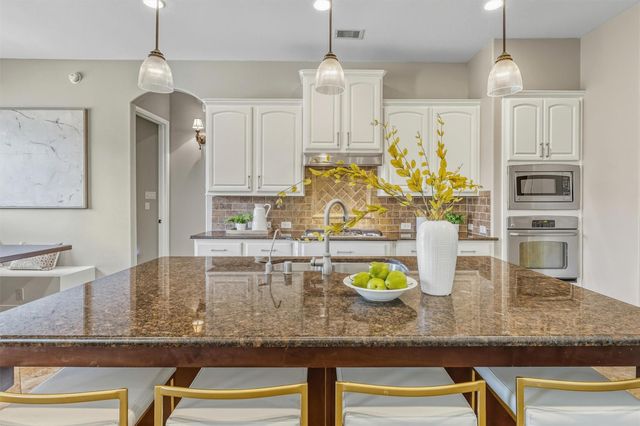 18 Wyndehaven Lakes Drive, Katy, TX 77494