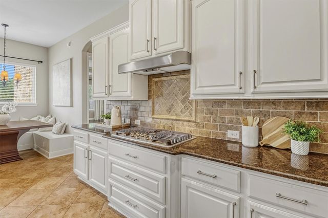 18 Wyndehaven Lakes Drive, Katy, TX 77494