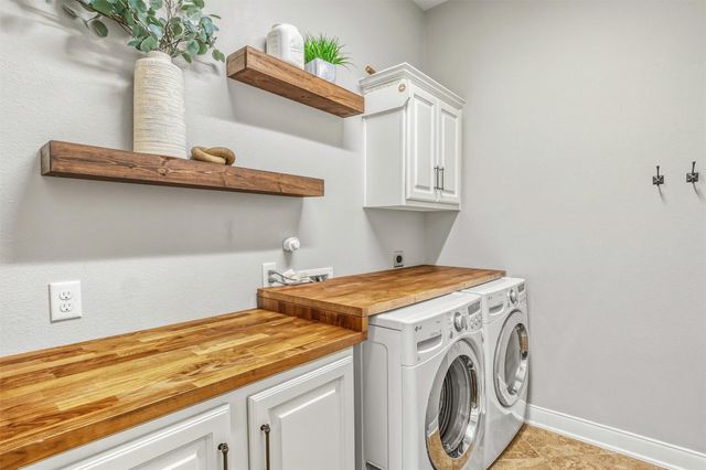 18 Wyndehaven Lakes Drive, Katy, TX 77494