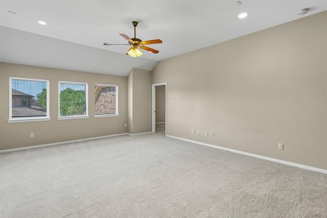 18 Wyndehaven Lakes Drive, Katy, TX 77494