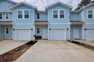 1026 Mclaren Circle, Fort Walton Beach, FL 32547