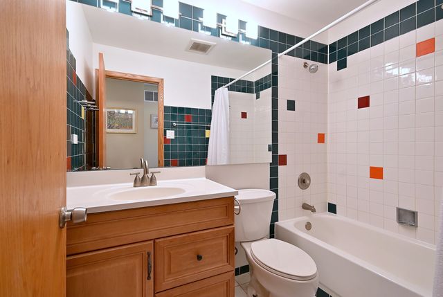 2350 N Sayre Avenue G, Chicago, IL 60707
