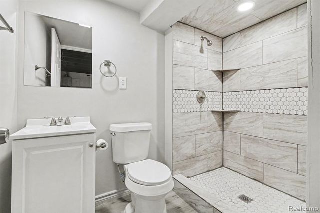 320 Cesar E Chavez Avenue, Pontiac, MI 48342