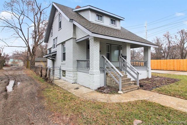 320 Cesar E Chavez Avenue, Pontiac, MI 48342