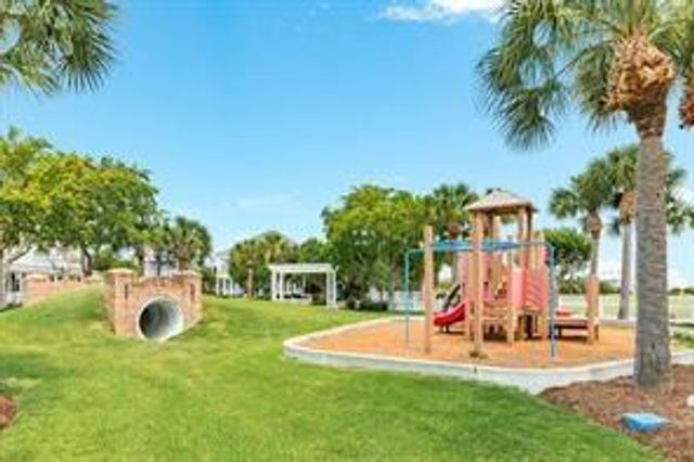 6 Criolla Court, Galveston, TX 77554