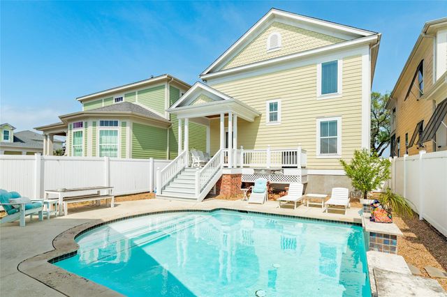 6 Criolla Court, Galveston, TX 77554