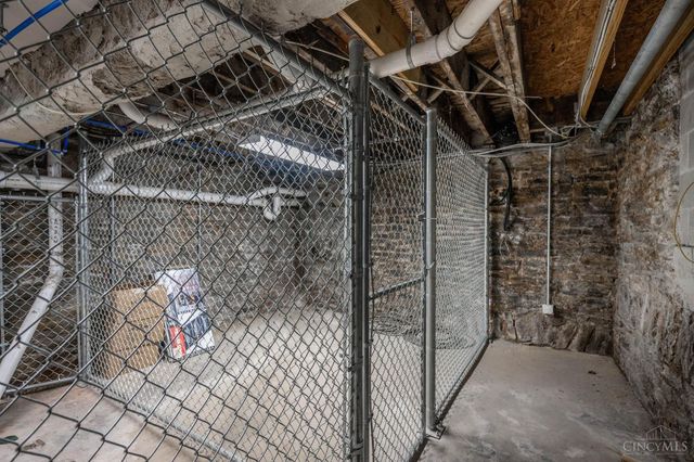 915 Vine Street, Cincinnati, OH 45202