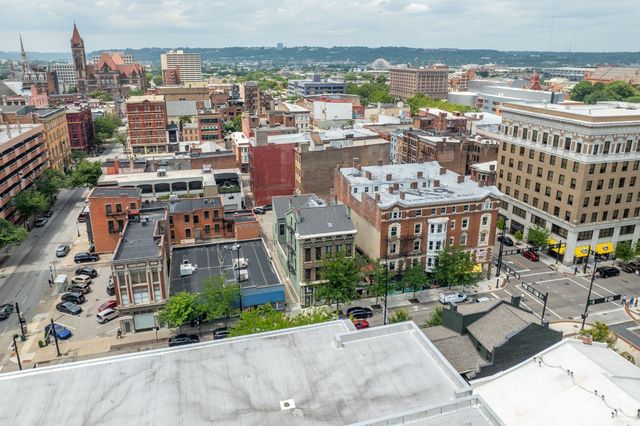 915 Vine Street, Cincinnati, OH 45202