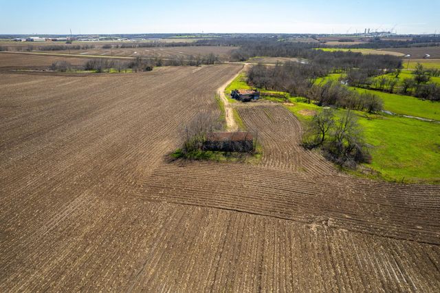 901 County Road 398, Taylor, TX 76574