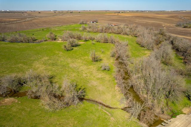 901 County Road 398, Taylor, TX 76574