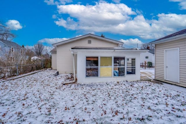 5678 Decker Road, North Olmsted, OH 44070