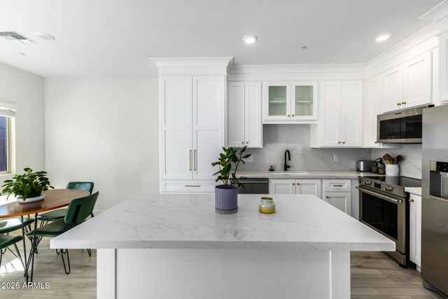 2265 W ECHO Lane, Phoenix, AZ 85021