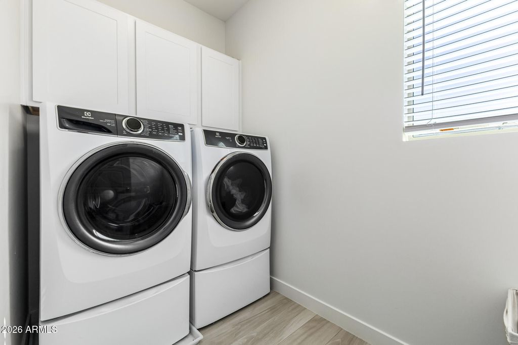 Image 21 of property listing at 2265 W ECHO Lane, Phoenix, AZ 85021