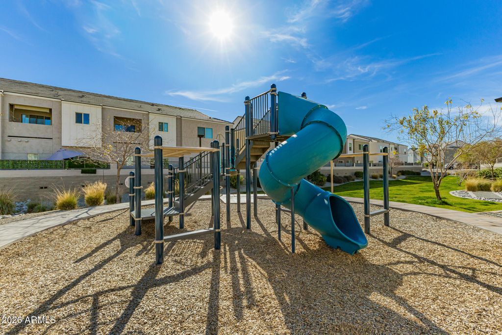 Image 28 of property listing at 2265 W ECHO Lane, Phoenix, AZ 85021