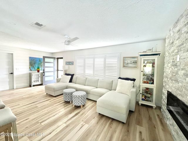 1190 Yacht Club Blvd, Indian Harbour Beach, FL 32937