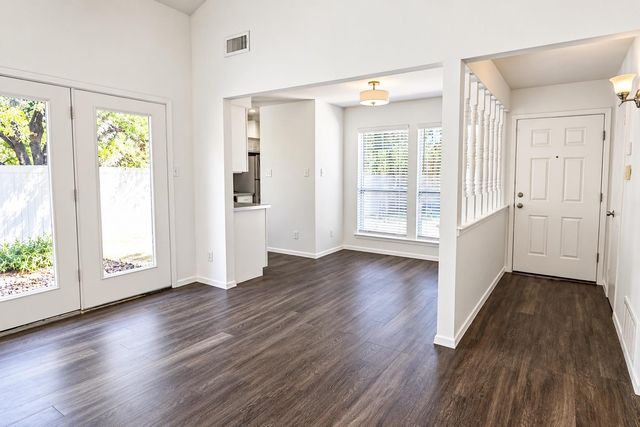 9412 Teasdale TER B, Austin, TX 78753