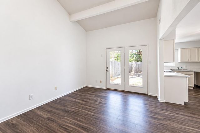 9412 Teasdale TER B, Austin, TX 78753