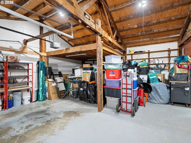1677 E MAIN St, Hillsboro, OR 97123